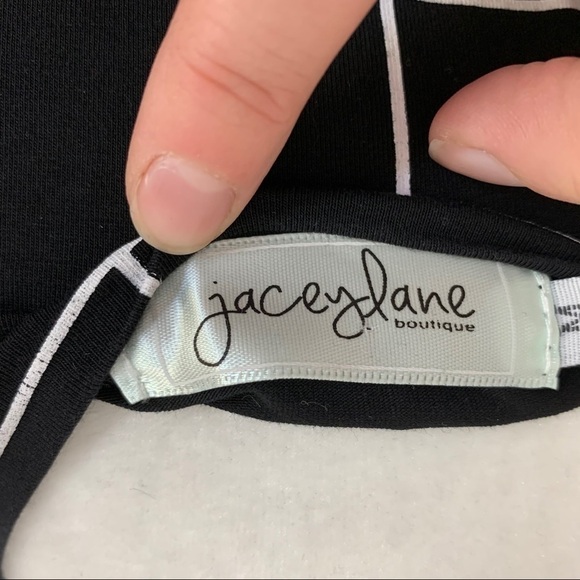 Jacey Lane Black Windowpane Plaid Long Sleeve Swing Dress - Picture 5 of 7